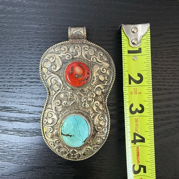 Tibetan Silver Pendant with Turquoise and Coral Stones - Picture 8 of 8